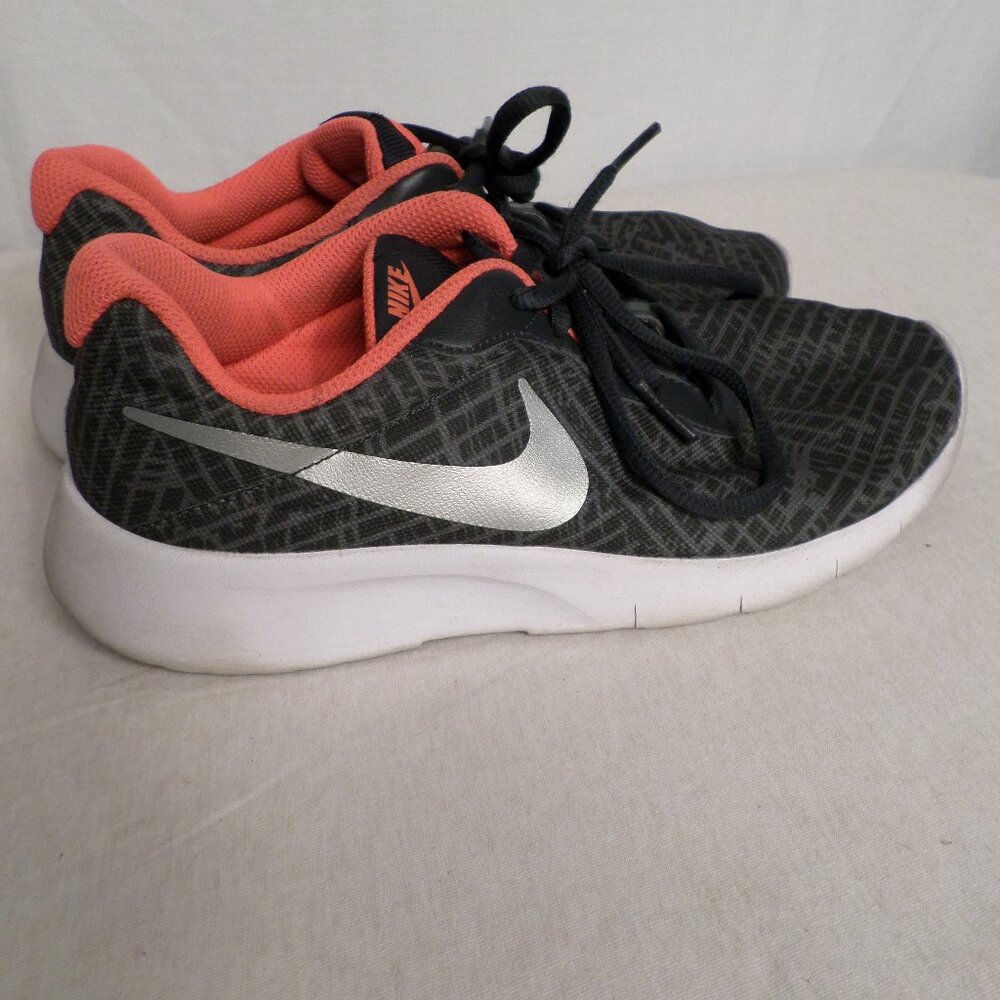 Nike Tanjun Print Athletic Running Shoes Brown Lace Up Sneakers  Youth Sz 5